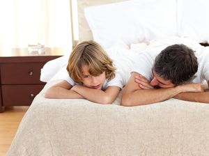 Orang Tua yang Kurang Tidur Bisa Tularkan Masalah Tidurnya ke Anak
