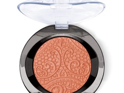 Editors Choice: 5 Primer Hingga Highlighter untuk Wajah Tampak Bersinar