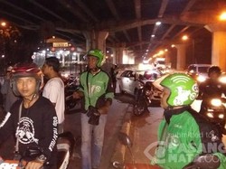Taksi Express Tak Tabrak Ibu yang Gendong Anak di Jakut