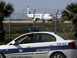 Mantan Istri Menuju Bandara Untuk Temui Pembajak Pesawat EgyptAir