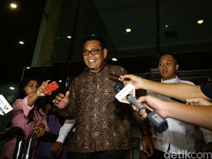 Dipolisikan Ketua DPRD Solok Sumbar, Ini Respons Bupati Epyardi Asda Dipolisikan Ketua DPRD Solok Sumbar, Ini Respons Bupati Epyardi Asda