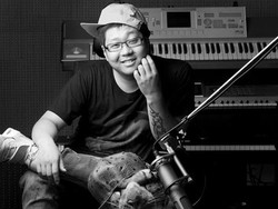 Komposer KPop Shinsadong Tiger Bantah Terlihat Prostitusi Artis