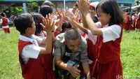 Risers Berbagi dengan Siswa SD di Palembang