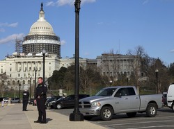 Pelaku Penembakan di Gedung Capitol Tepergok Saat Lewati Pemeriksaan