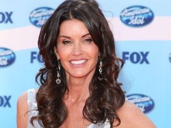 Didiagnosis Kanker Payudara, Model Janice Dickinson Tidak Ingin Dikasihani