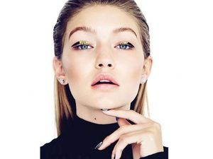 T-Rex Selfie Jadi Tren Pose Terkini, Seperti Apa?