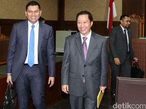 Sidang Gugatan PPP Kubu Djan Faridz Ditunda Sidang Gugatan PPP Kubu Djan Faridz Ditunda