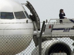 Pembajak Pesawat EgyptAir Seorang Profesor di Universitas Mesir