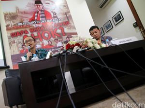 Ahok Puncaki Tangga Survei Charta Politika