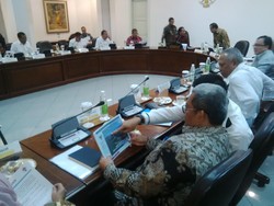 Pimpin Rapat Soal Hambalang, Jokowi: Aset Negara Harus Diselamatkan