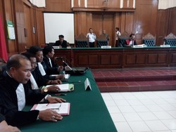 Tak Hadir di Sidang Praperadilan, Kejati Jatim Beralasan sedang Kejar La Nyalla