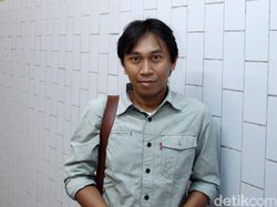 JJ Rizal Minta Halte TransJ Diubah agar Tak Halangi Patung Selamat Datang
