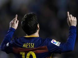 Messi di Ambang Gol ke-500