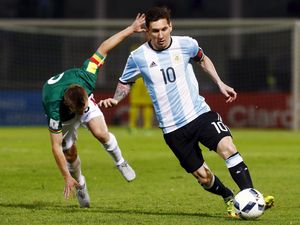 Argentina Tundukkan Bolivia 2-0