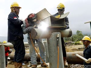 Jokowi Tunda Proyek 15.200 MW, Beban Impor Turun Rp 149 T Jokowi Tunda Proyek 15.200 MW, Beban Impor Turun Rp 149 T