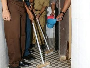 Tingkatkan Daya Saing Wisata, Banyuwangi Kembali Bikin Festival Toilet Bersih