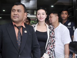 Dear Jokowi, Zaskia Gotik Minta Maaf Karena Keliru