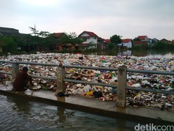 Sudah Ada Solusi, Kenapa Horor Sampah di Cikapundung Masih Terjadi?