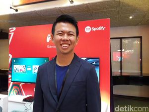 Spotify di PS4, Main Game Sambil Bergoyang