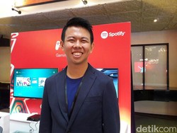 Spotify di PS4, Main Game Sambil Bergoyang