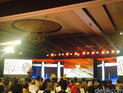 Jokowi: Kita Bangun Kereta Cepat 150 Km Saja Ribut