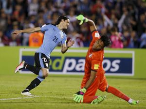Gol Tunggal Cavani Menangkan Uruguay