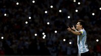 Dua gol Argentina dibuat di babak pertama oleh Gabriel Mercado dan penalti Lionel Messi. Meski masih menguasai laga di babak kedua, Argentina tak mampu menambah gol lagi. REUTERS/Enrique Marcarian.