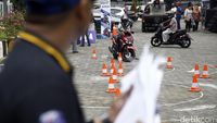 KTP dan SIM Gratis untuk Warga Miskin