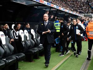 Shearer Yakin Benitez Takkan Bertahan di Newcastle