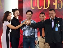 Zaskia Gotik Datangi DPR dan Minta Maaf