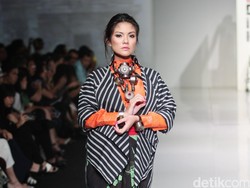 Begini Cara Mix & Match Lurik Agar Terlihat Stylish