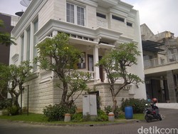 Nyamannya Rumah Berlantai 3 Sanusi di Kembangan Jakarta Barat