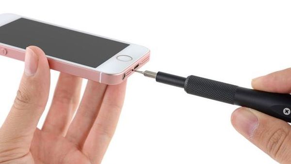 Melongok Jeroan iPhone SE