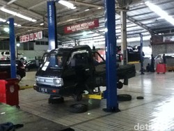 Suzuki Buru Mobil dengan Nomor Rangka Tidak Aktif