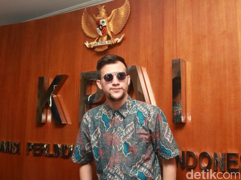 Memahami Ungkapan Rindu Stuart Collin pada Sang Anak
