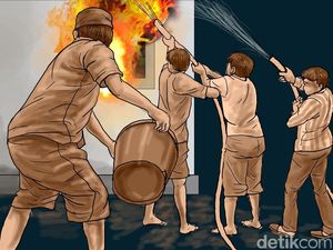 Sejumlah Lapak di Penjaringan Terbakar Sejumlah Lapak di Penjaringan Terbakar