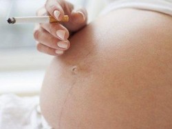 Merokok Saat Hamil Bisa Ubah DNA Bayi