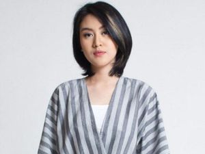 Editors Choice: 5 Brand Lokal dengan Koleksi Batik Lurik Modern