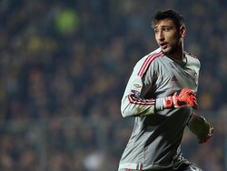 Donnarumma: Putra Tukang Kayu yang Anti Tattoo dan Anting