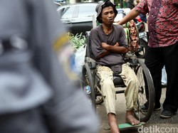 Patroli Dinsos Sisir PMKS di Masjid DKI Jakarta