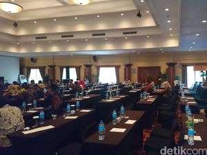 Dari 170 Peserta, Acara Diskusi Dewan Jabar-Banten Cuma Diikuti 20 Orang