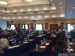 Dari 170 Peserta, Acara Diskusi Dewan Jabar-Banten Cuma Diikuti 20 Orang