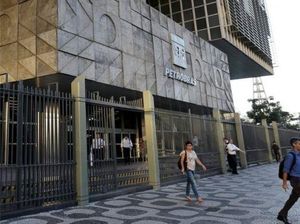 Perusahaan Minyak Brasil Ini Berencana PHK 12.000 Pekerja