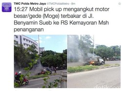Mobil Pikap Pengangkut Moge Terbakar di Kemayoran