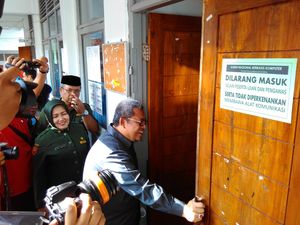 Aher Targetkan Seluruh Sekolah di Jabar Laksanakan UNBK pada 2018 Aher Targetkan Seluruh Sekolah di Jabar Laksanakan UNBK pada 2018