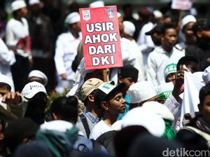 Aksi Demo Soal Ahok di Gedung KPK