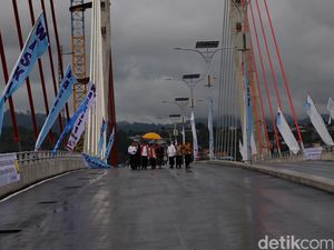 Jembatan Merah Putih Tak Sediakan Jalur Pejalan Kaki, Ini Alasannya
