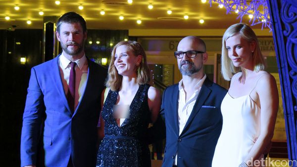 Begini Suasana Premiere The Huntsman: Winters War di Singapura