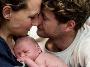 Ayah-Ibu Ini Abadikan Momen Kebersamaan Jelang Sang Bayi Meninggal Dunia