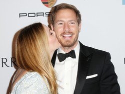 Drew Barrymore Benarkan Kabar Perceraian dengan Suami
